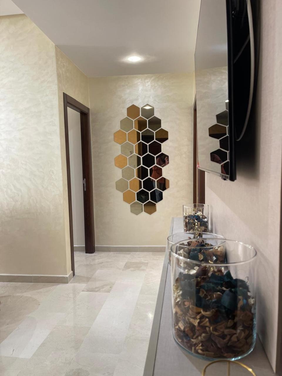Apartment Profitez De Avec Style Tangier